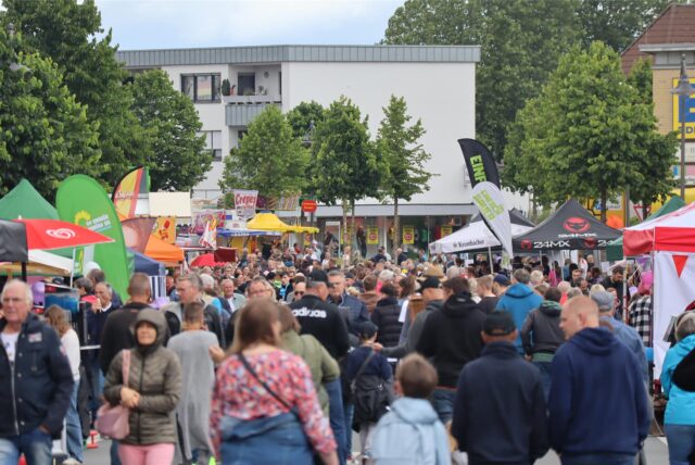 Besucher beim Stadtfest in Selm