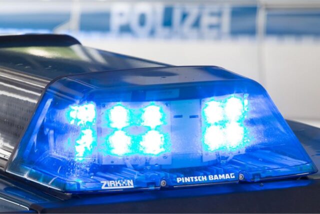 Einsatzkräfte fanden den Mann tot in seiner Wohnung – ein Bekannter hatte ihn seit mehreren Tagen vermisst. (Symbolbild)
