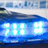 Einsatzkräfte fanden den Mann tot in seiner Wohnung – ein Bekannter hatte ihn seit mehreren Tagen vermisst. (Symbolbild)