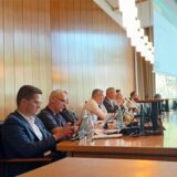 Der Verwaltungsvorstand während der Sitzung des Haupt- und Finanzausschusses am 17. Juni. Die Überraschung über den Vorstoß der Politik hatte sich da bereits etwas gelegt.