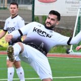 Spielertraube im Strafraum
