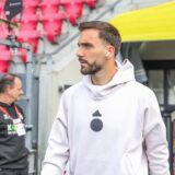Kenan Karaman bleibt Kapitän des FC Schalke 04.