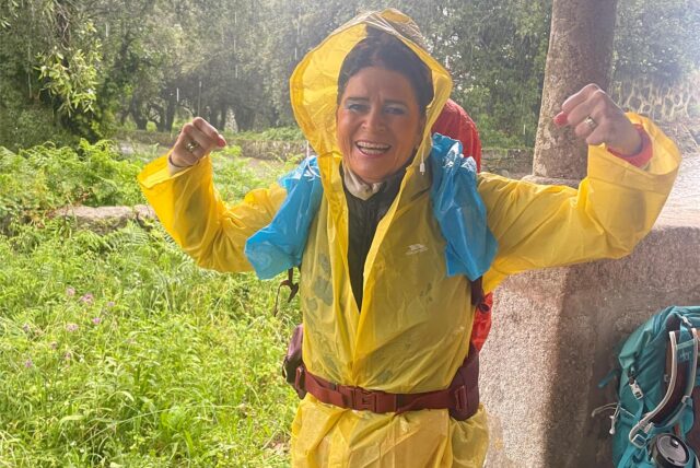 Stark sein auch bei Regen: Marianne Baumeister auf dem Jakobsweg.