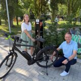 Bürgermeister Thomas Orlowski und die Beauftragte für Umwelt und Mobilität Julia Bramkamp