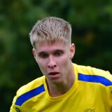Luca Köppeler vom SV Herbern am Ball