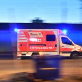 Rettungswagen im Einsatz (Symbolbild).