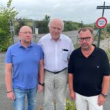 Von rechts:Andreas Franz und Stefan Kipp (Alpha Tax), Karsten Gola.