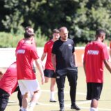 SSV-Coach Marc Woller kann den nächsten Neuzugang begrüßen.