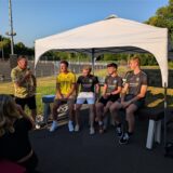 Ralf Mäkler interviewt die Neuzugänge.