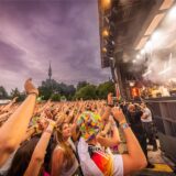Der Rapper Alligatoah beim Juicy Beats in Dortmund 2024.