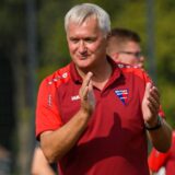 Thomas Overmann vom Werner SC klatscht.