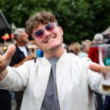 Ein Besucher des Brunnenfestivals in Lünen