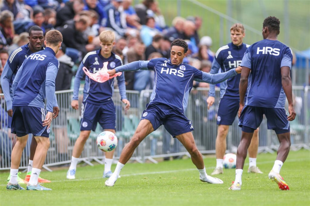 Vorbereitung, Sommertrainingslager des FC Schalke 04 in Neustift im Stubaital