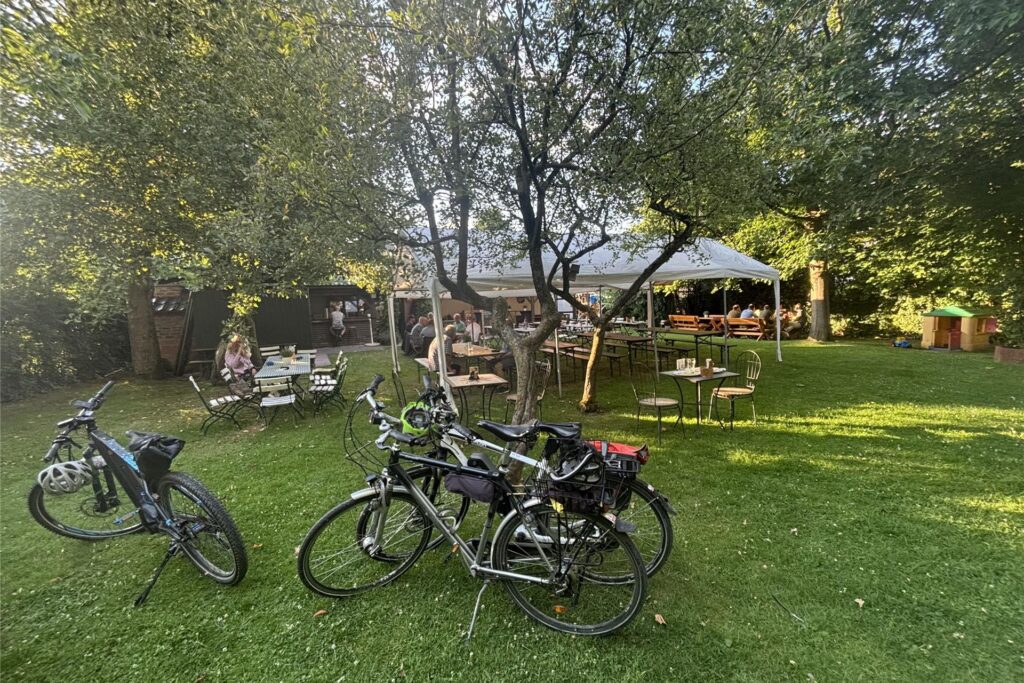 Blick in den Biergarten Blick in den Biergarten