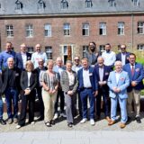 Vertreter des Bündnisses „Für die Würde unserer Städte“ bei der Konferenz in Mönchengladbach