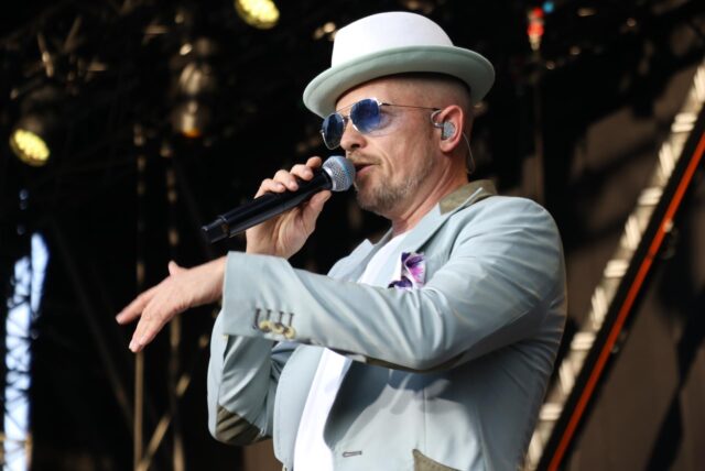 Sänger Jan Delay bei seinem Konzert am 11.7.2025 im Westfalenpark Dortmund.