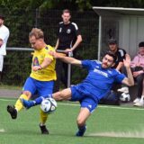 Das Kamener Derby in Heeren entschied der KSC (in Gelb) klar für sich.