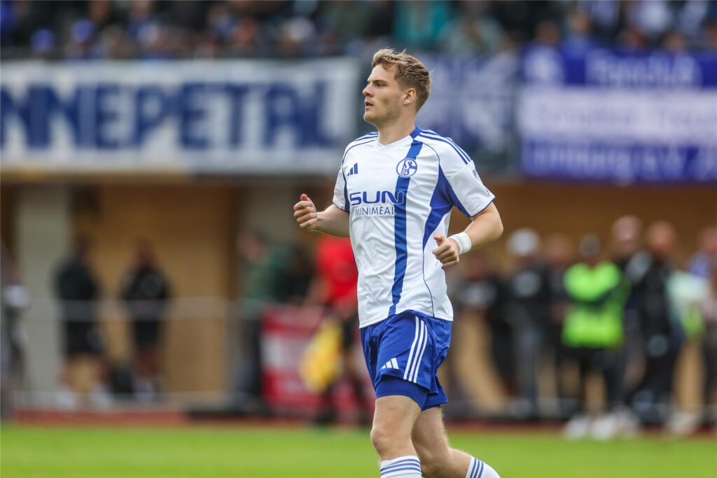 Emil Hojlund hofft gegen Twente spielen zu können. Emil Hojlund hofft gegen Twente spielen zu können.