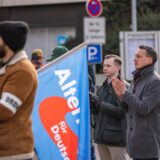 Der AfD-Bundestagsabgeordnete Matthias Helferich bei einer Kundgebung im Bundestagswahlkampf 2025 in Unna.