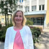 Ein Porträt von Schul- und Jugenddezernentin Monika Nienaber-Willaredt.