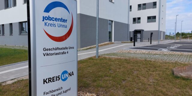 Das Jobcenter in Unna befindet sich in einem erst Ende 2024 neu fertiggestellten Bürogebäude an der Viktoriatraße.