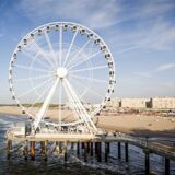 Das Riesenrad am Strand von Scheveningen.