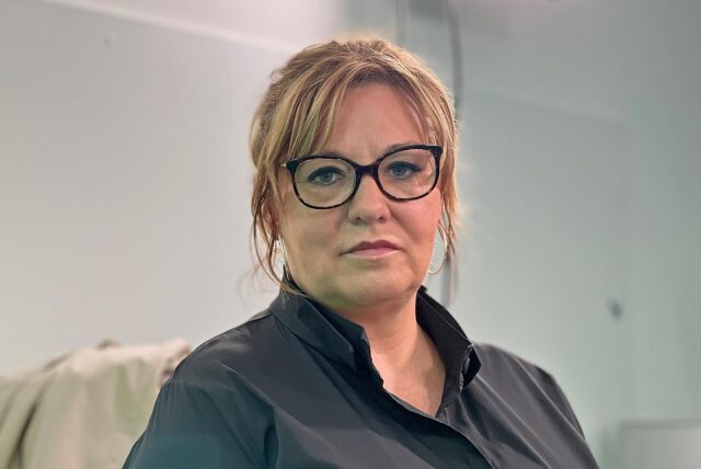 AfD-Bürgermeisterkandidatin Jördis Junghanns-Hurek im Porträt.