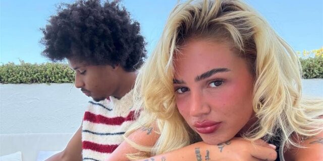 BVB-Profi Karim Adeyemi ist mit seiner Frau Loredana im Urlaub.