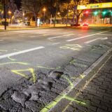 Die Spuren des Unfalls auf dem Wall in Dortmund am Abend des 17.7.