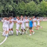 Spieler von BW Alstedde bejubeln den Turniersieg.