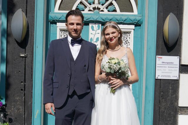 Michelle und Denniz waren Kollegen, bevor sie ein Paar wurden. Nun haben sie geheiratet.
